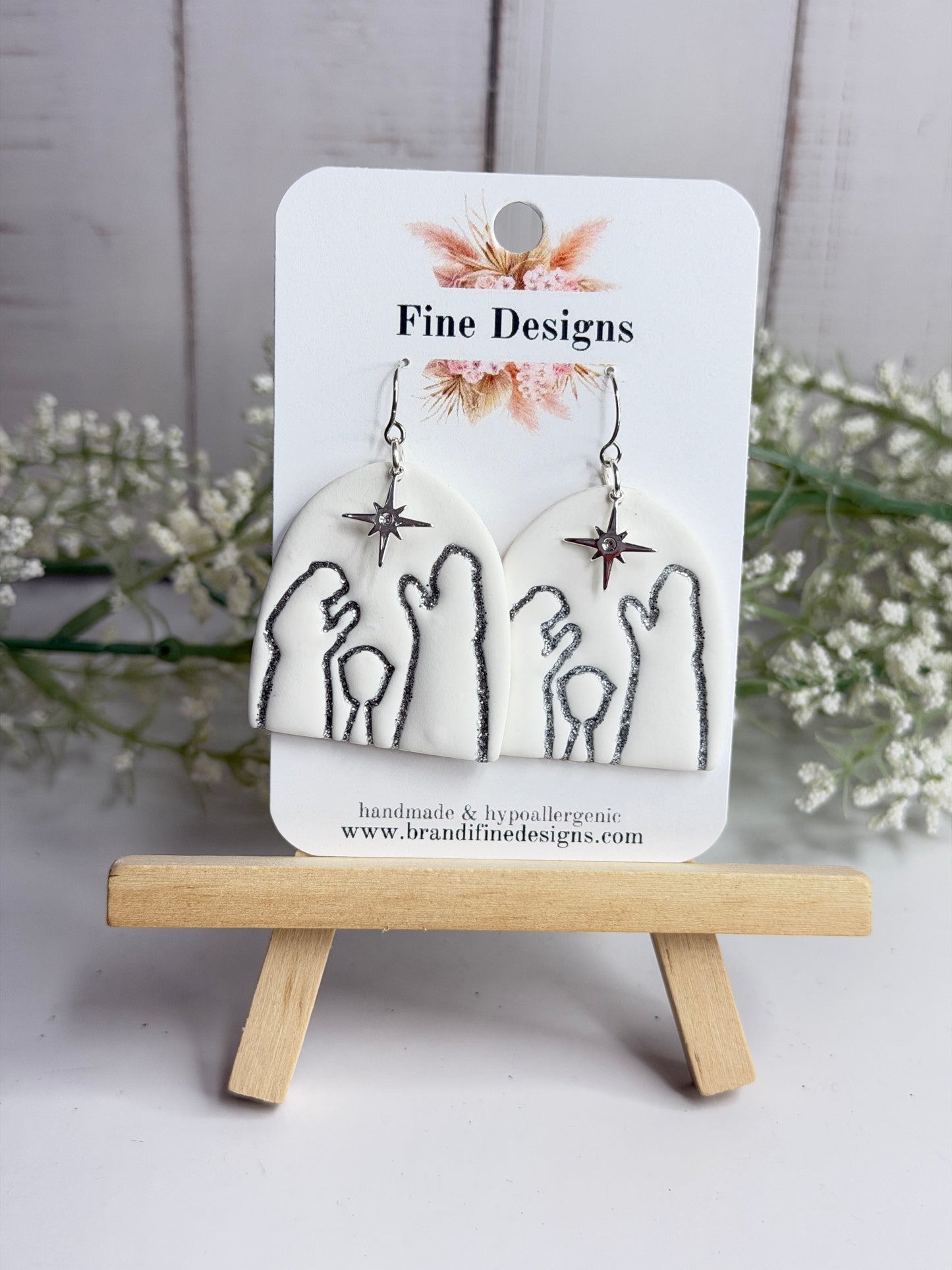 Manger Scene (second picture is silver)