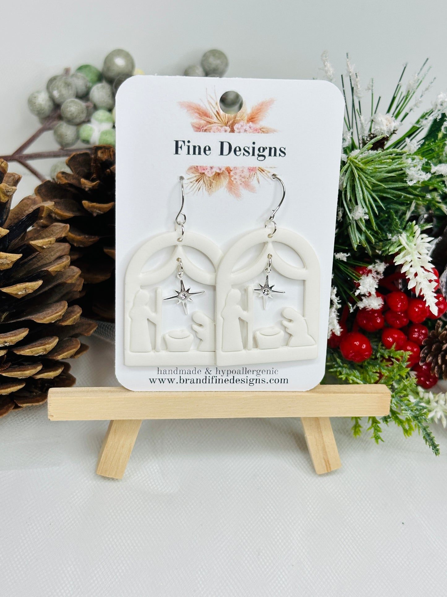 Manger Scene (Gold or Silver- second picture is silver)